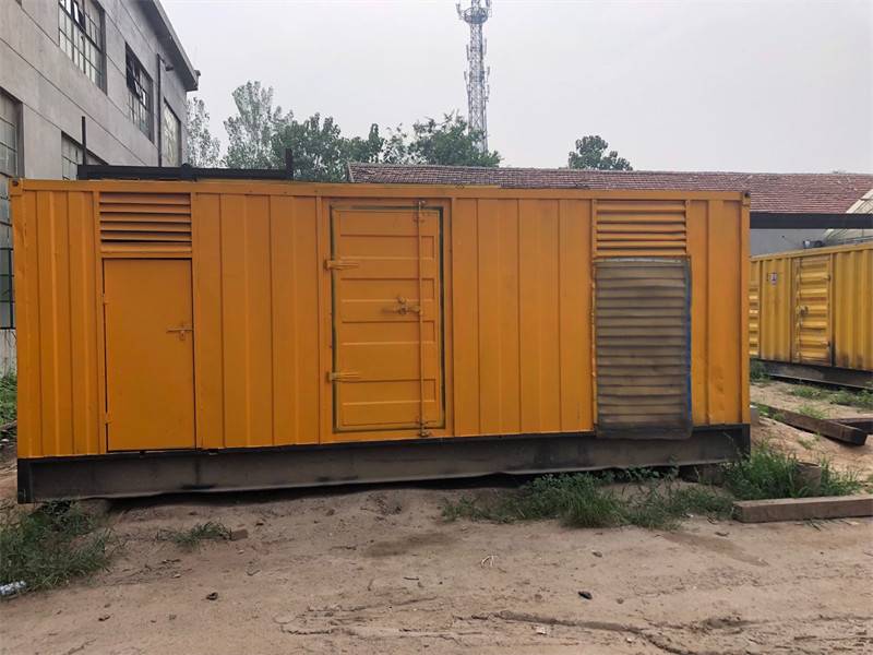 海陵柴油发电机如何判断新机油是否已经完全充满机油滤清器？