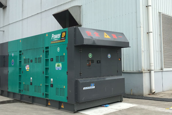 海陵燃油滤清器的更换流程是怎样的？