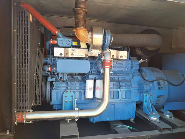 海陵柴油发电机组一般有几种电压输出？