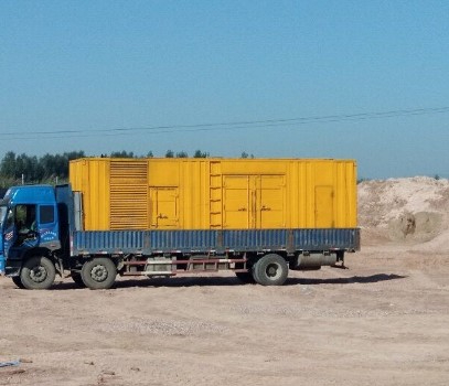 海陵发电机出租如何判断柴油发电机冷却液是否需要更换？