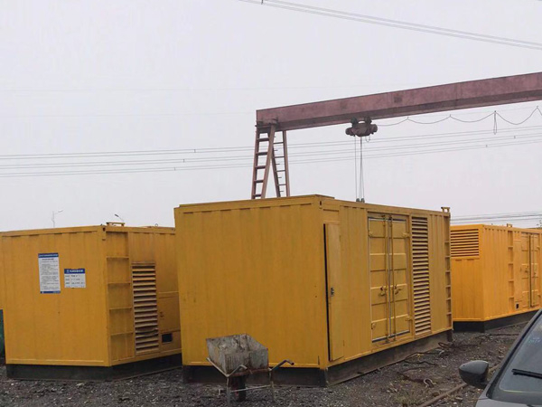 海陵100kw柴油发电机组每小时油耗？