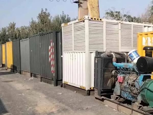 海陵200KW柴油发电机机组每小时油耗是多少？